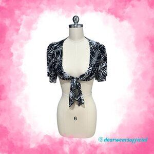 Windsor Time For Vaccay Tie Front Crop Top